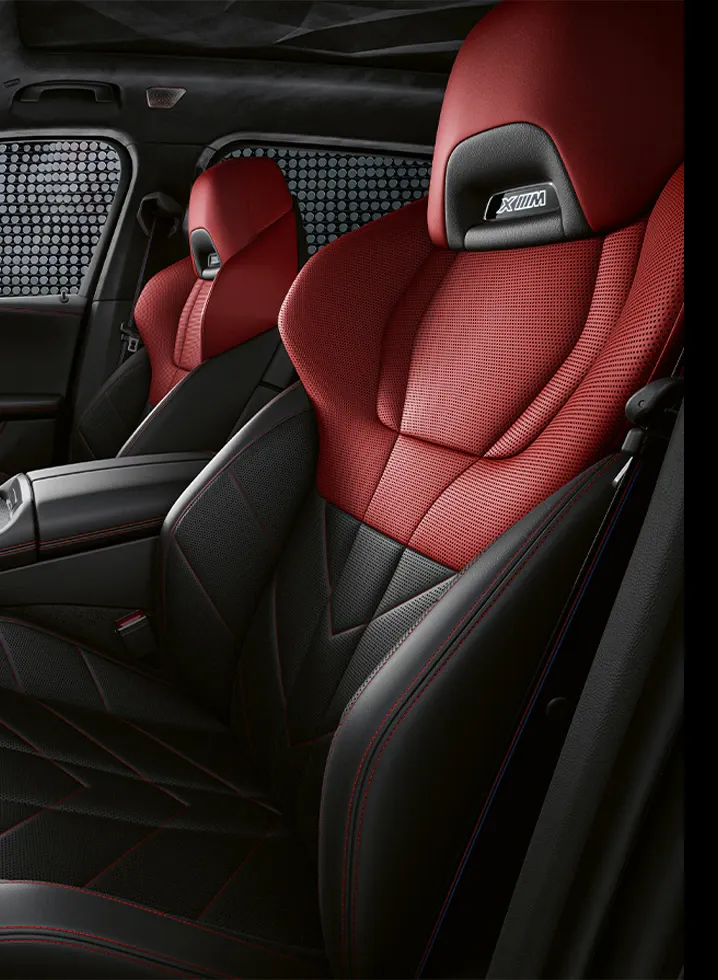 Label Red interior